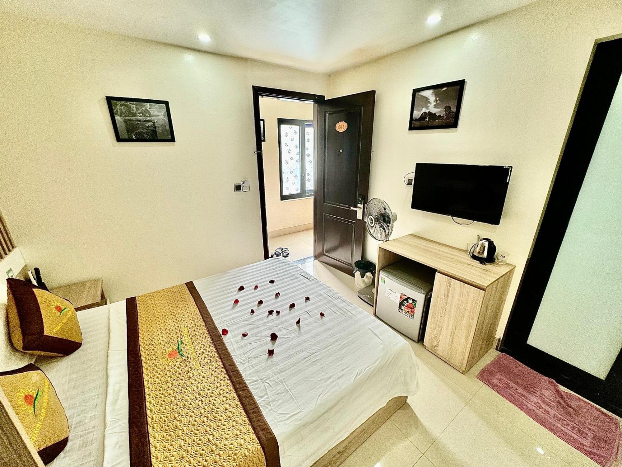 Sunflower Catba Hotel Dong Khe Sau Exterior photo