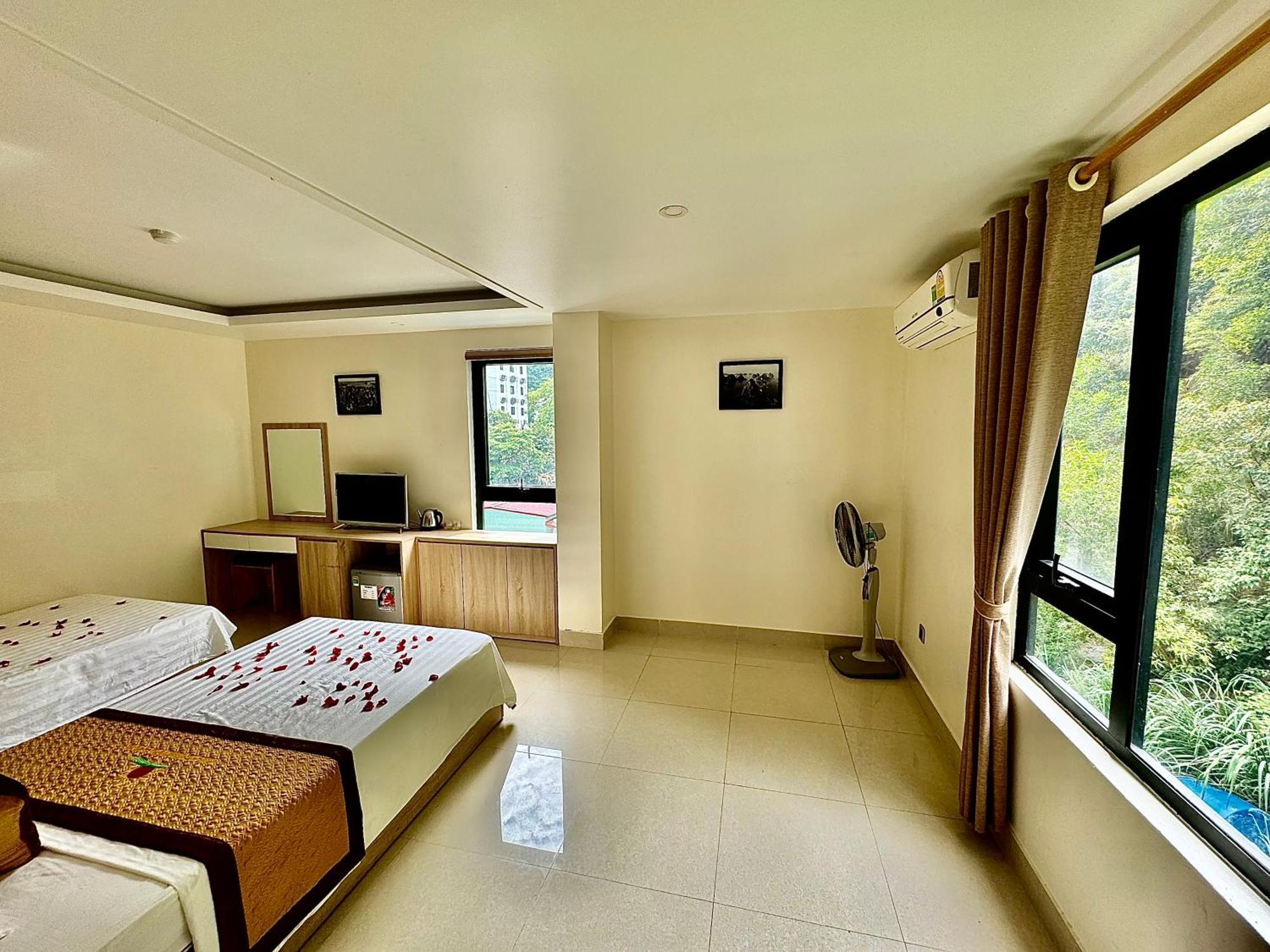 Sunflower Catba Hotel Dong Khe Sau Exterior photo